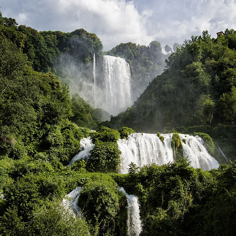 Marmore Waterfalls wikiCommons foto di CostaEtrusca